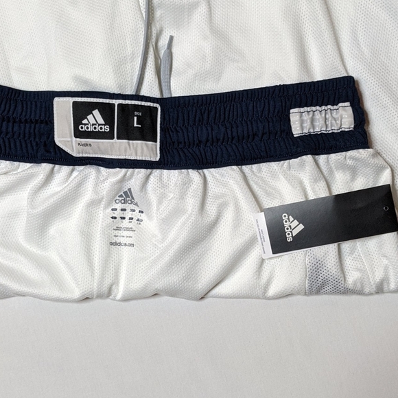 Addidas athletic shorts. - Picture 5 of 7